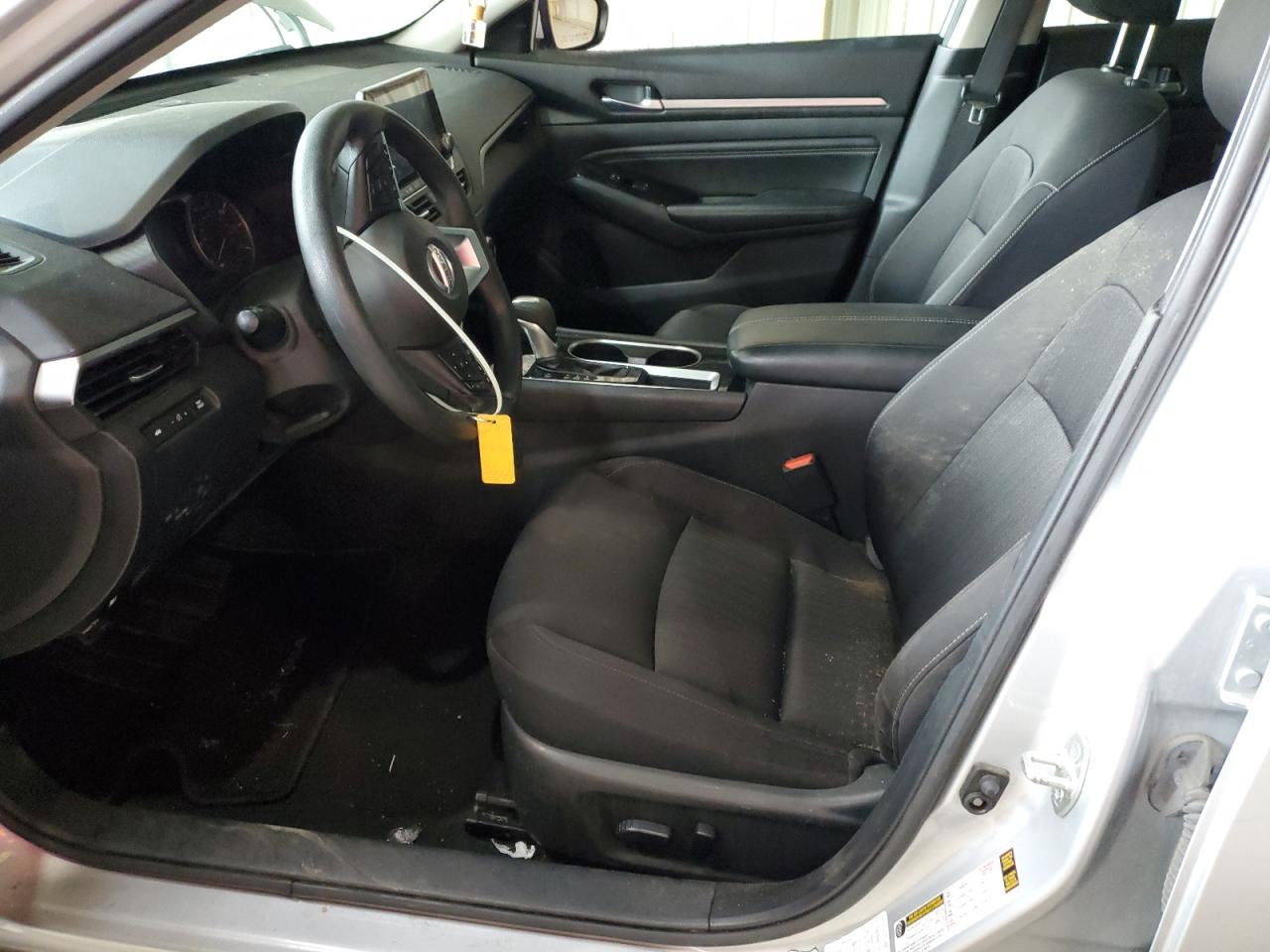 2021 Nissan Altima - Image 7
