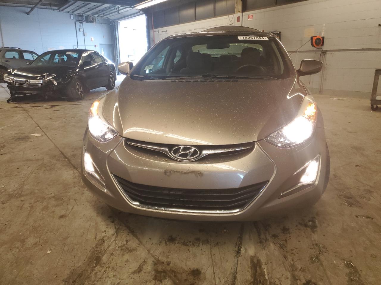 2016 Hyundai Elantra - Image 5