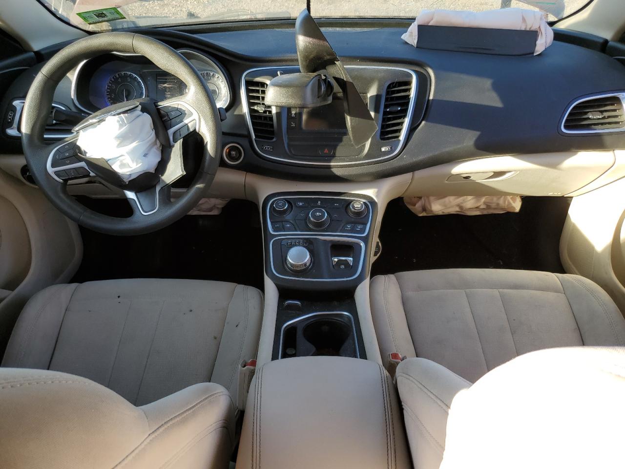 2015 Chrysler 200 - Image 8