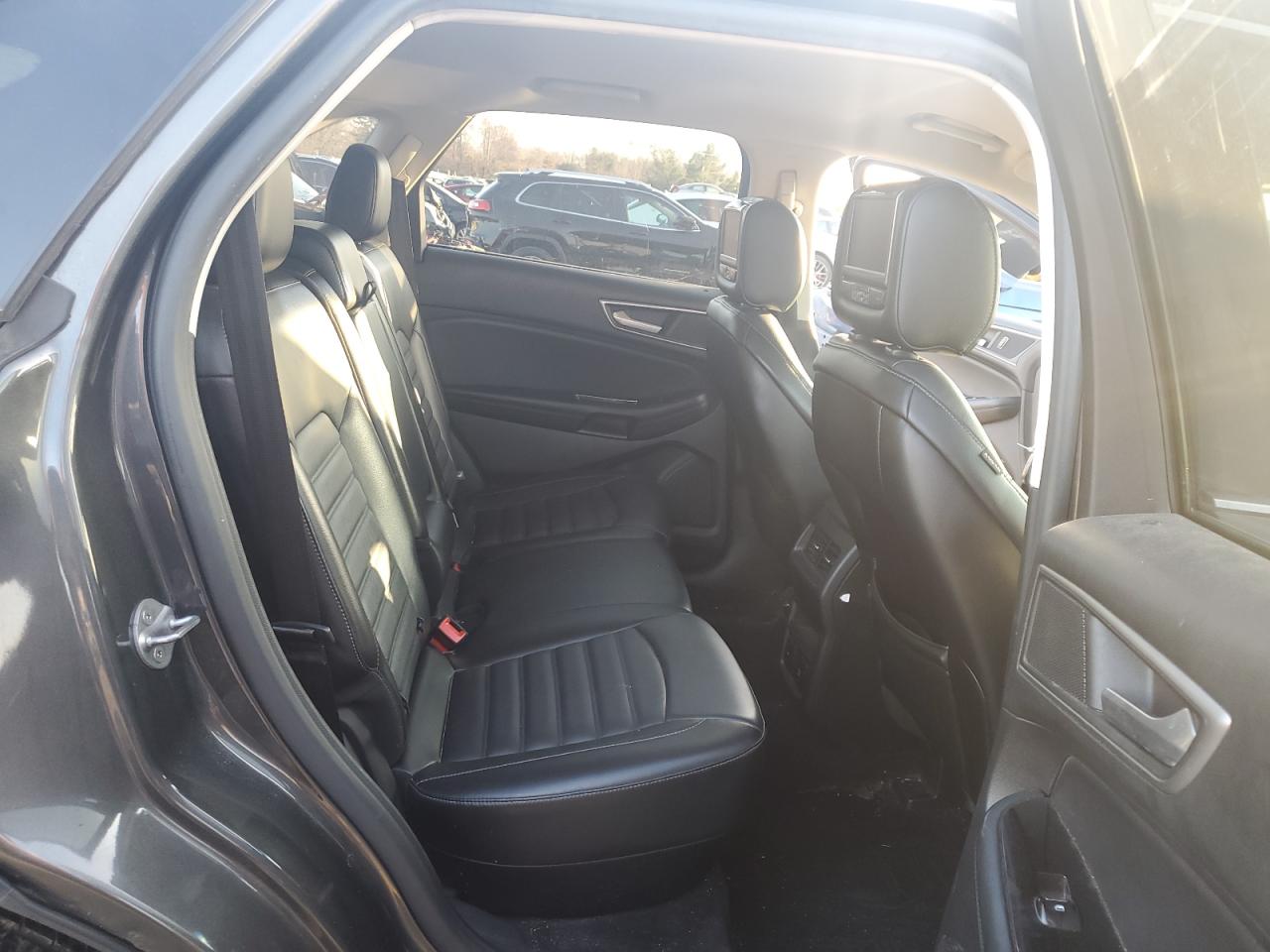 2016 Ford Edge - Image 11