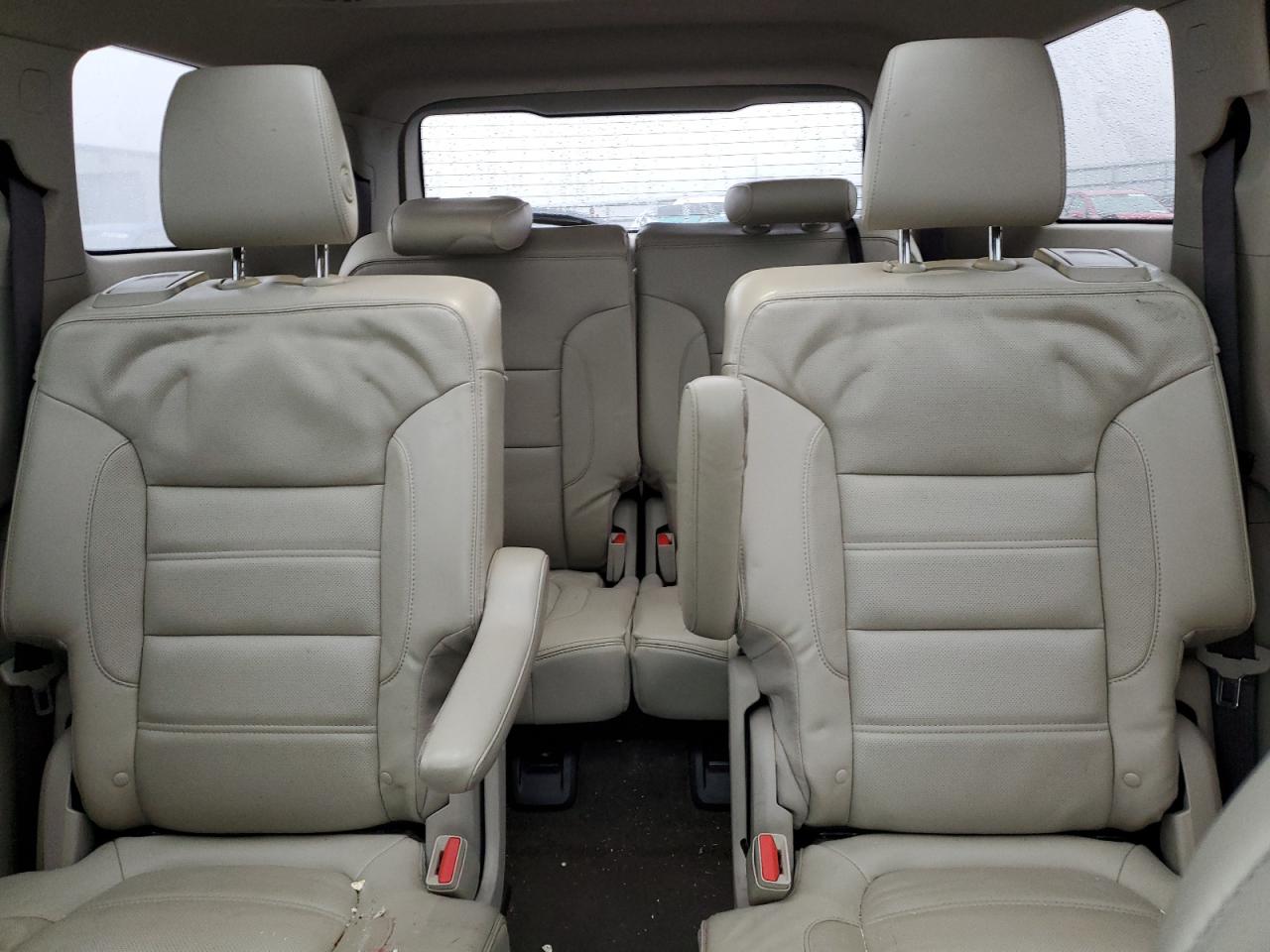 2017 GMC Acadia - Image 10