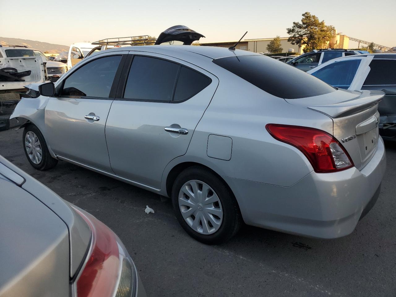 2019 Nissan Versa - Image 2