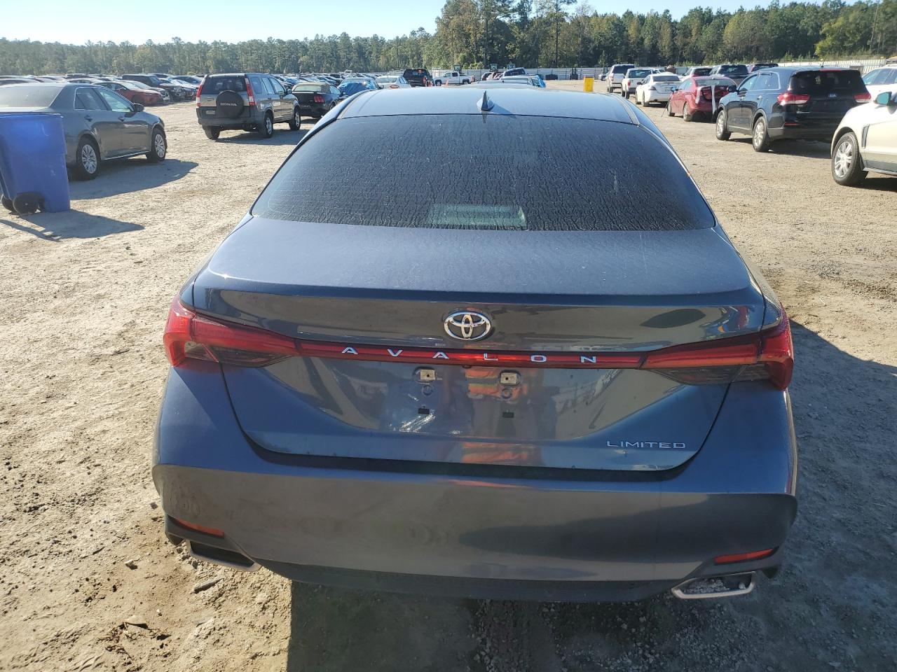 2019 Toyota Avalon - Image 6