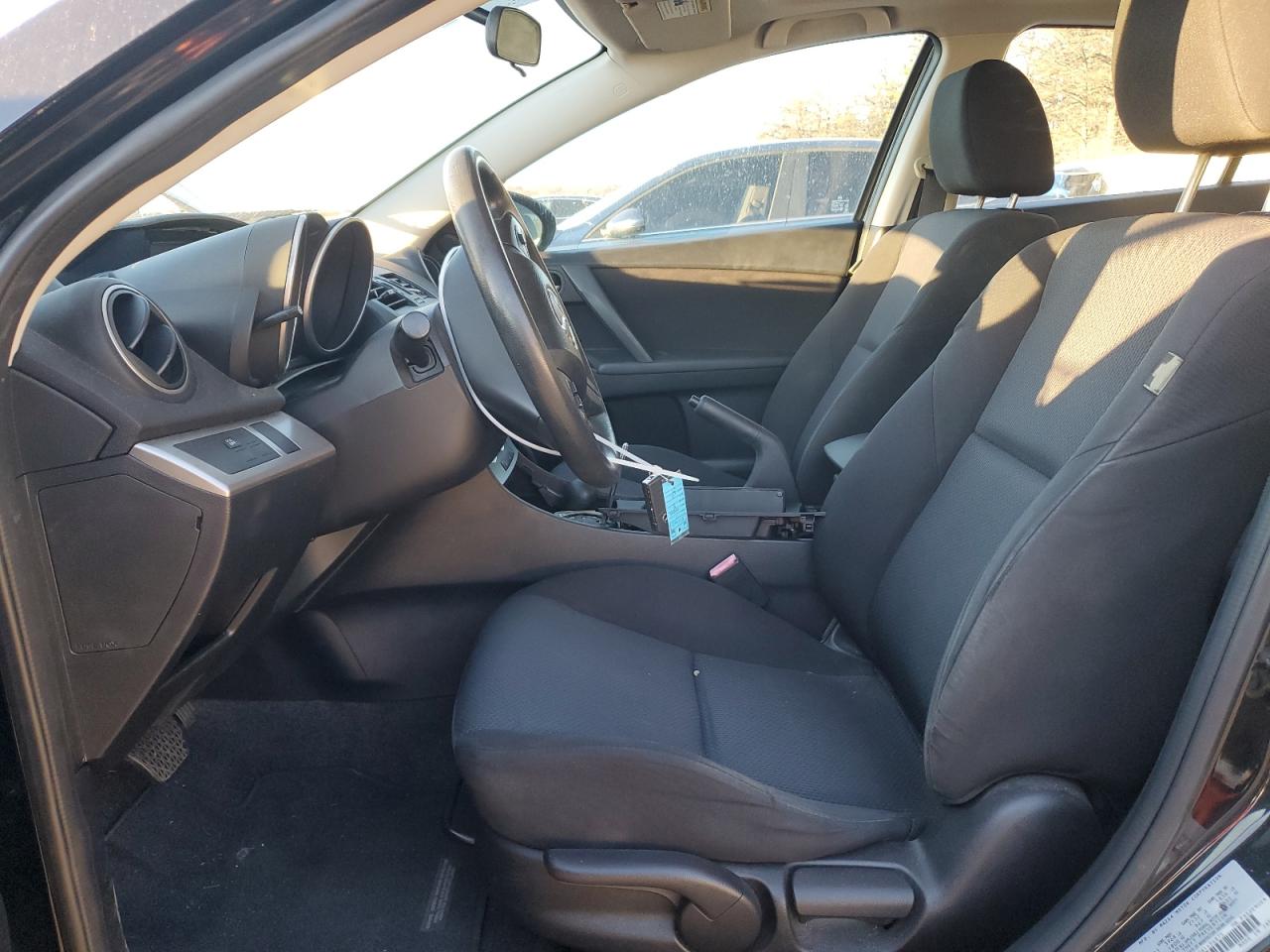 2011 Mazda 3 - Image 7