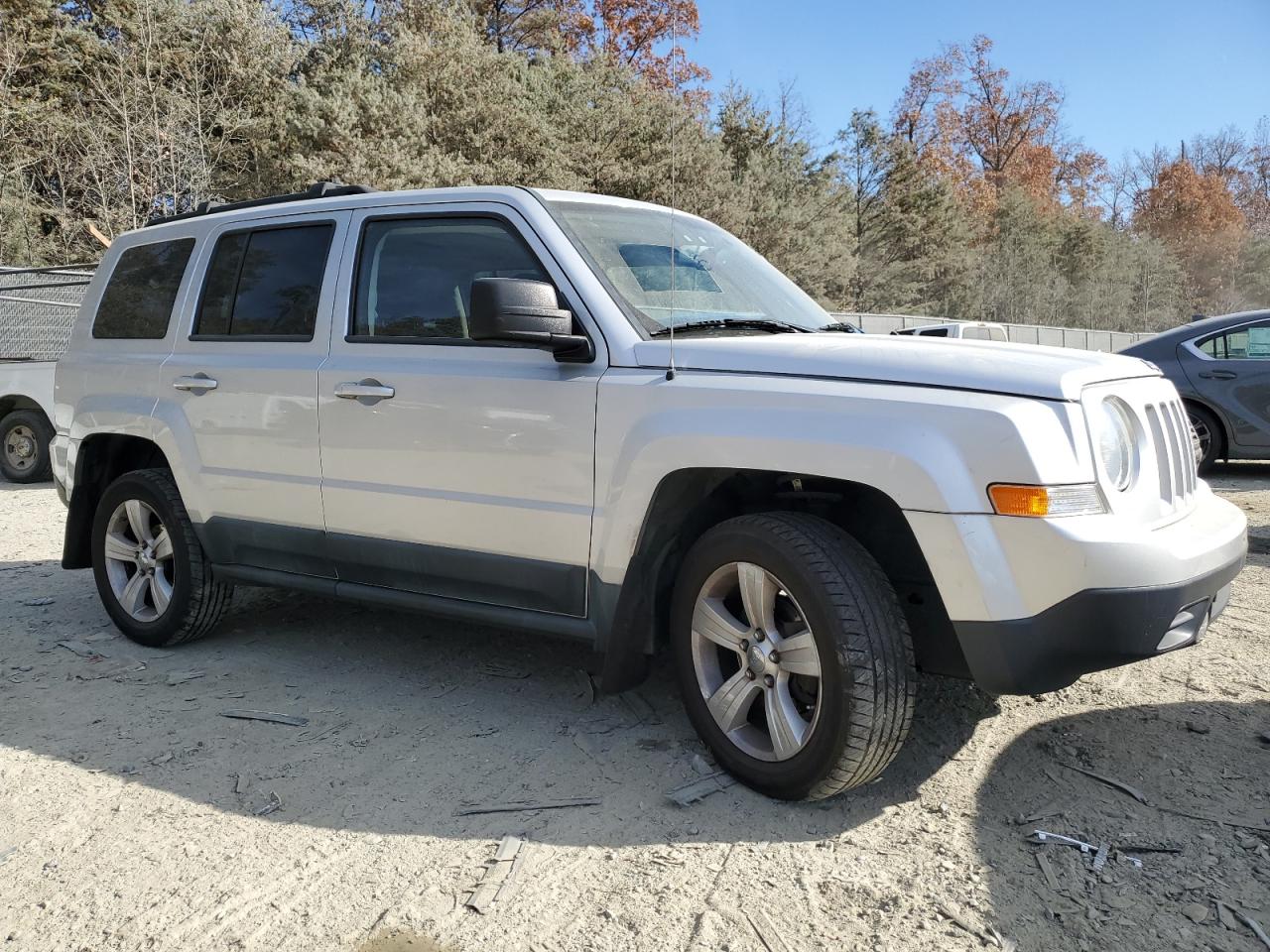 2011 Jeep Liberty (Patriot) - Image 4