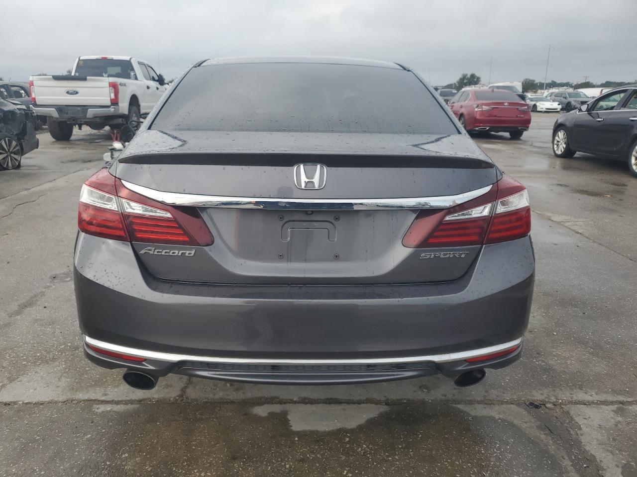 VIN 1HGCR2F52HA023725 2017 HONDA ACCORD no.6