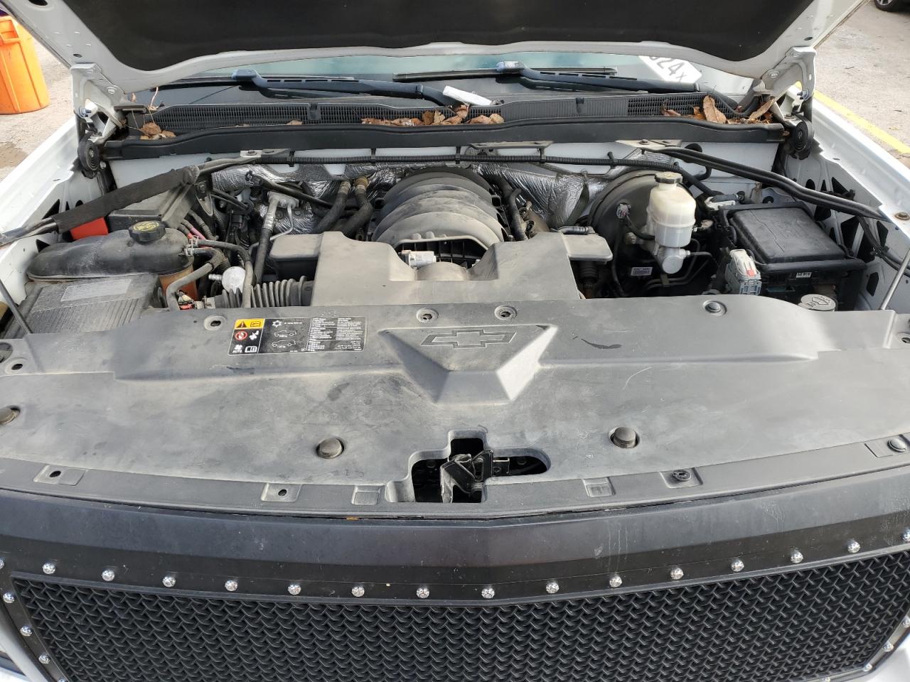 2014 Chevrolet Silverado - Image 11