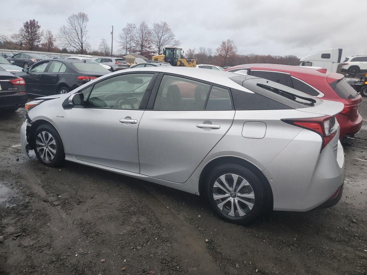 2019 Toyota Prius - Image 2