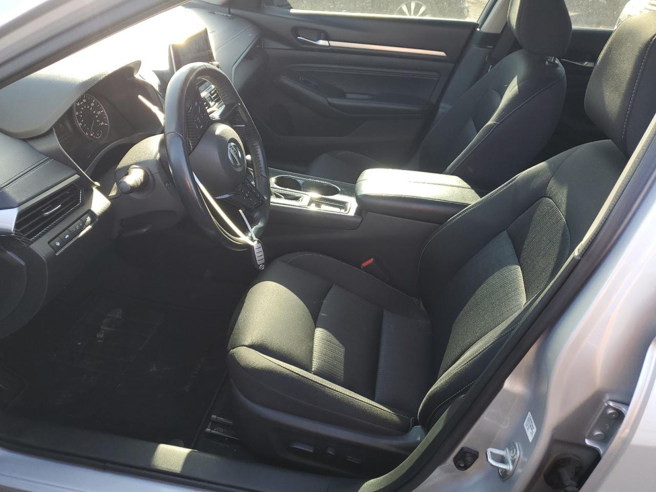 2019 Nissan Altima - Image 7