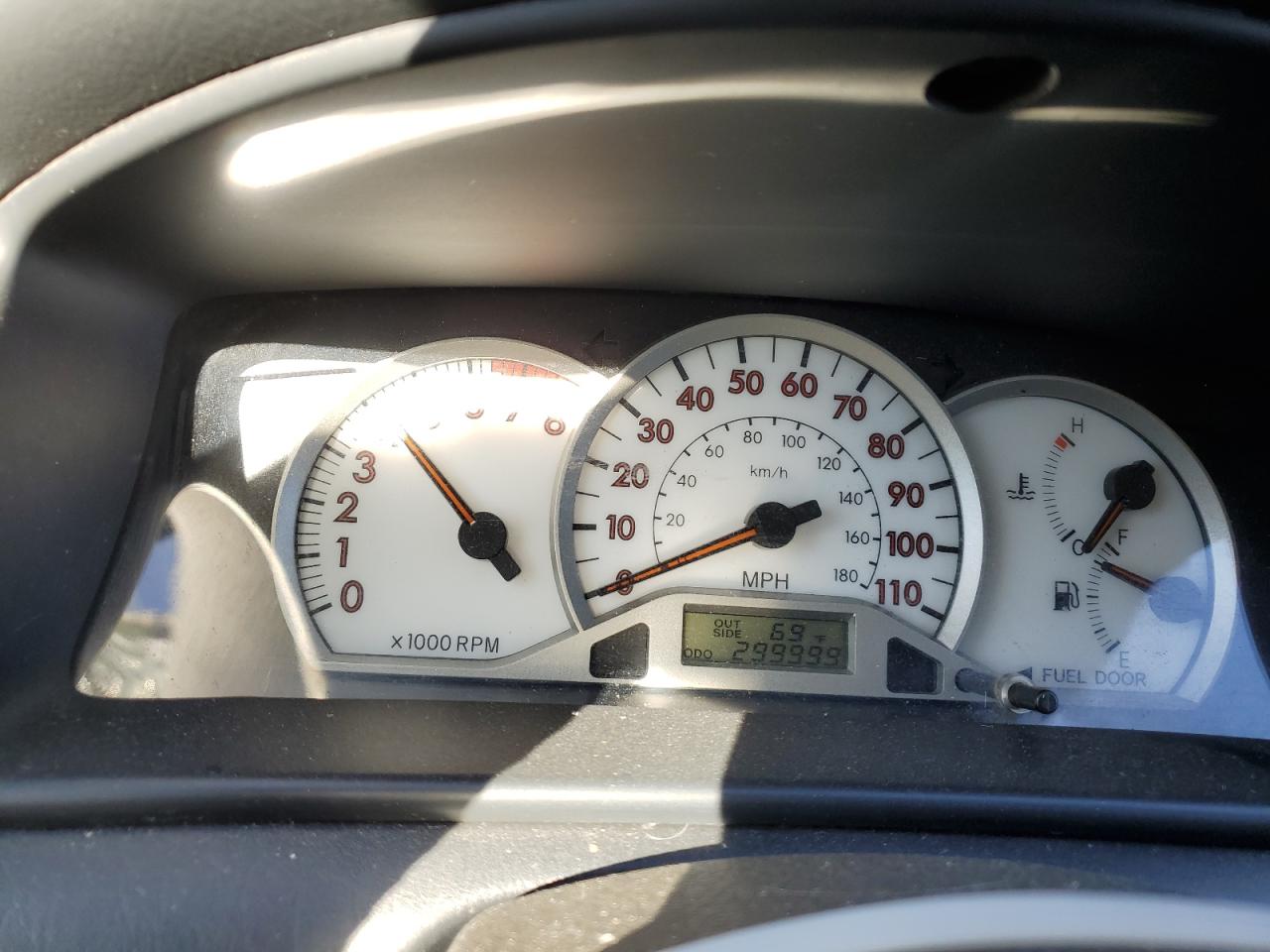 2005 Toyota Corolla - Image 9