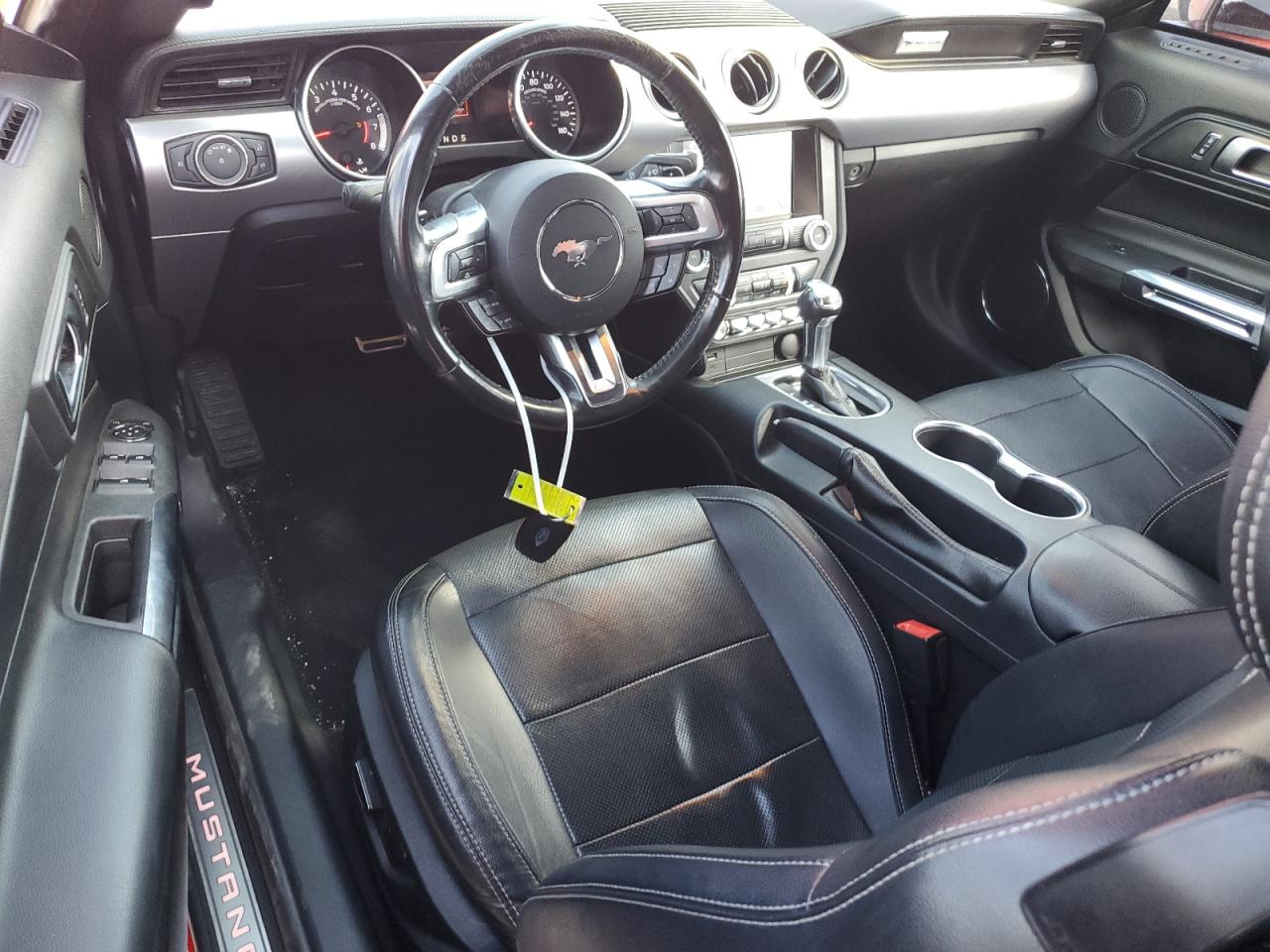 2019 Ford Mustang - Image 8