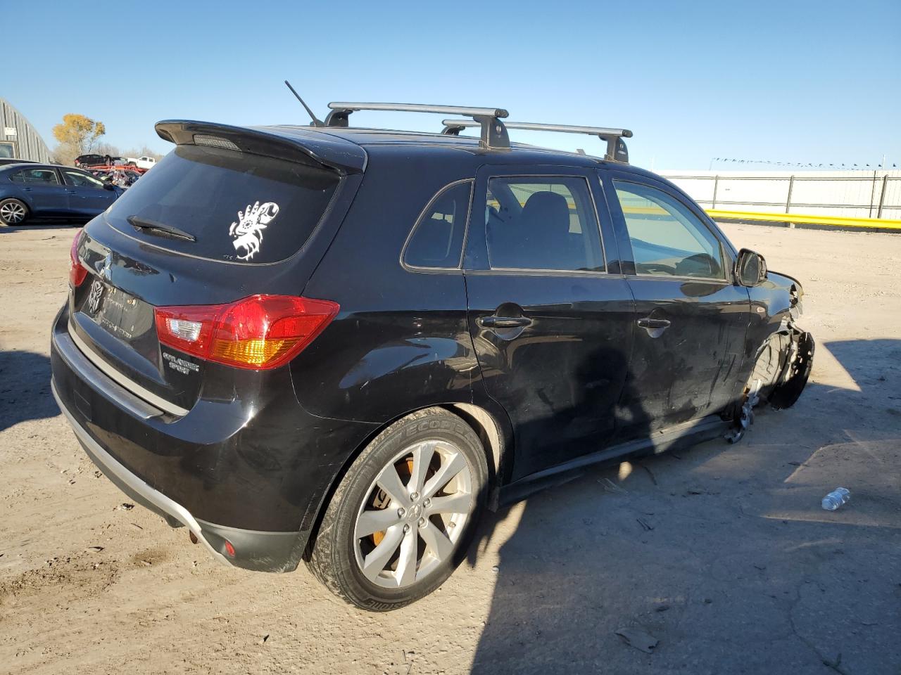 VIN 4A4AR3AU3EE007721 2014 MITSUBISHI OUTLANDER no.3