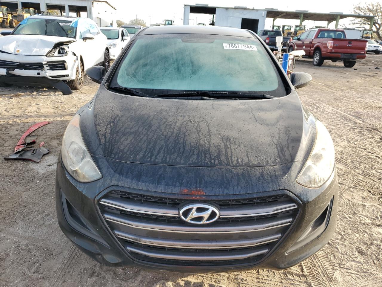 2016 Hyundai Elantra - Image 5