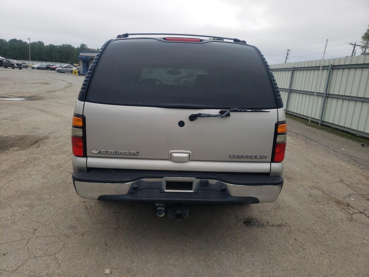 2004 Chevrolet Suburban C1500 VIN: 3GNEC16Z14G266077 Lot: 79800024