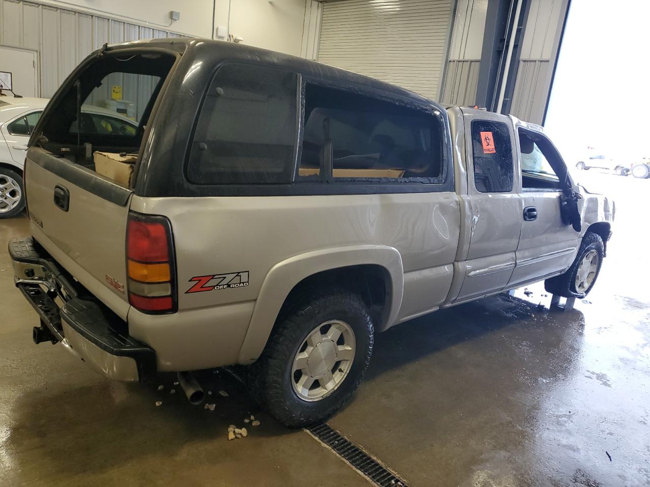 2005 GMC Sierra - Image 3