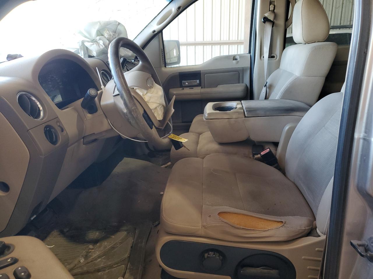 2004 Ford F-150 - Image 7