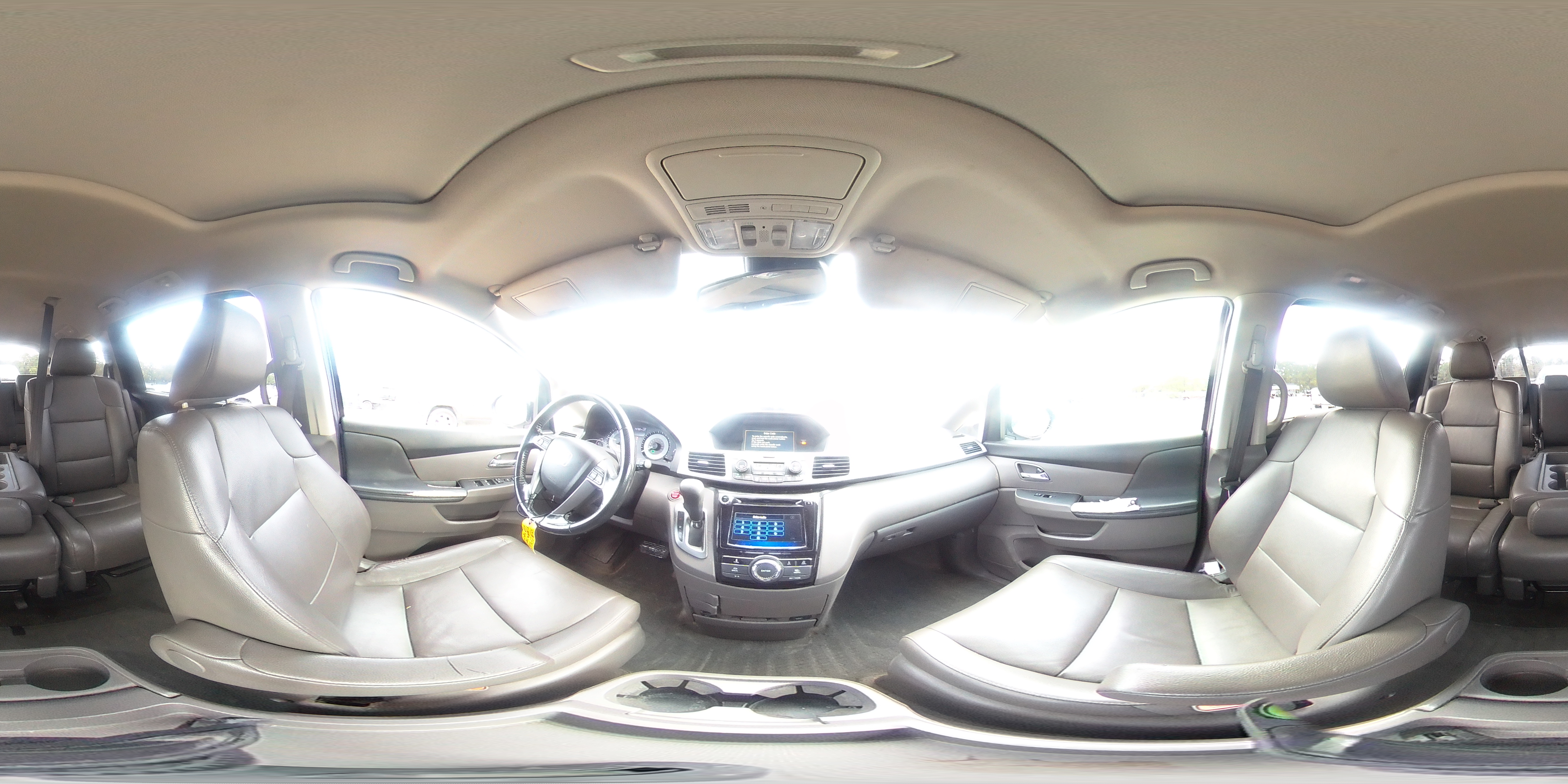 2015 Honda Odyssey - Image 15