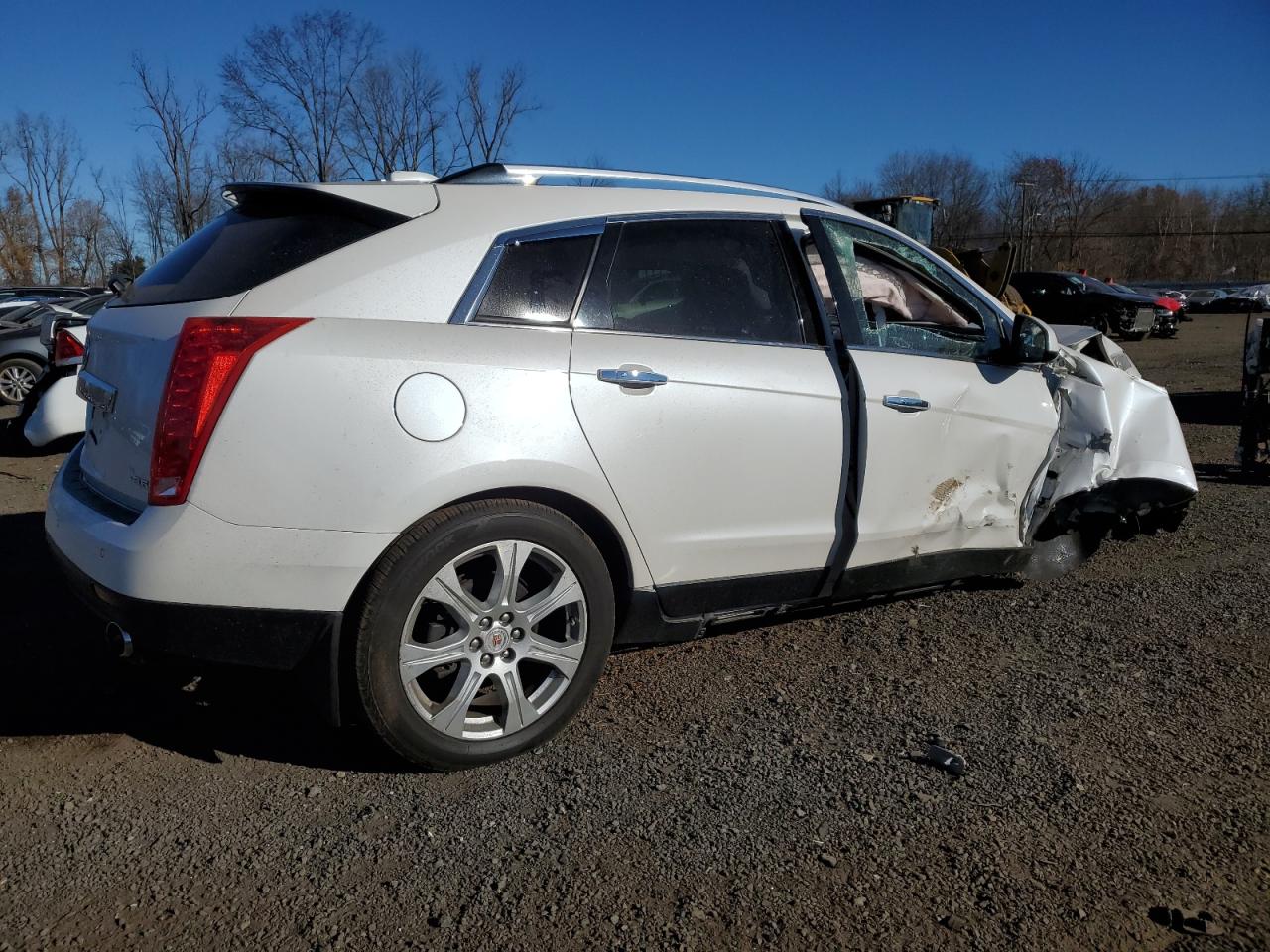 VIN 3GYFNFE35FS591200 2015 CADILLAC SRX no.3