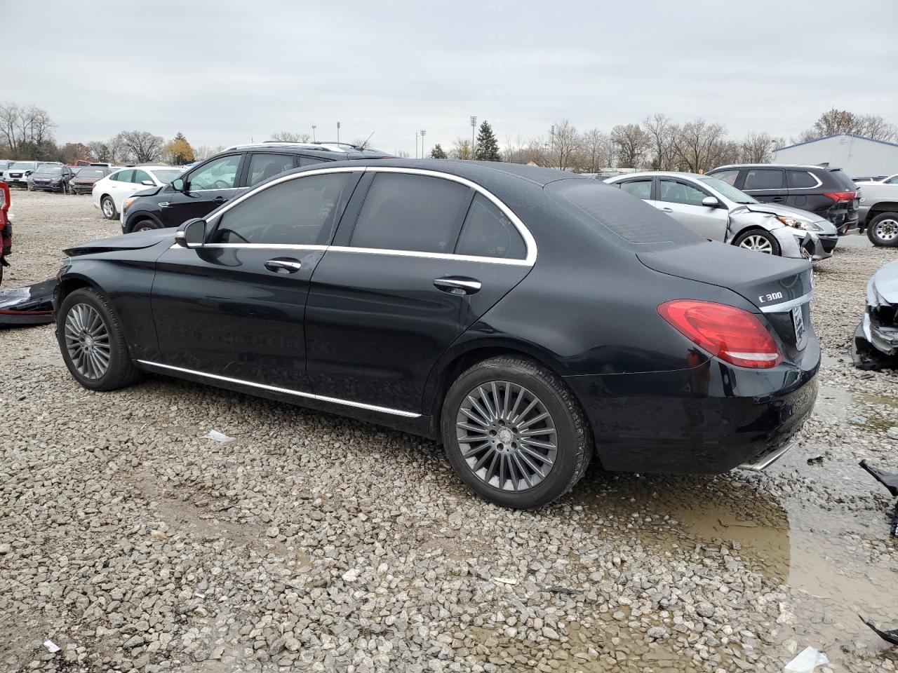 VIN 55SWF4KB8FU033318 2015 MERCEDES-BENZ C-CLASS no.2