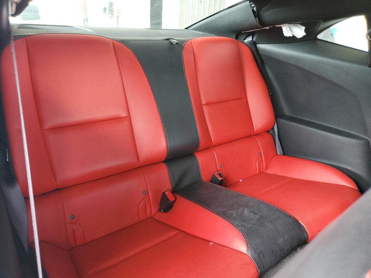 2015 Chevrolet Camaro - Image 10