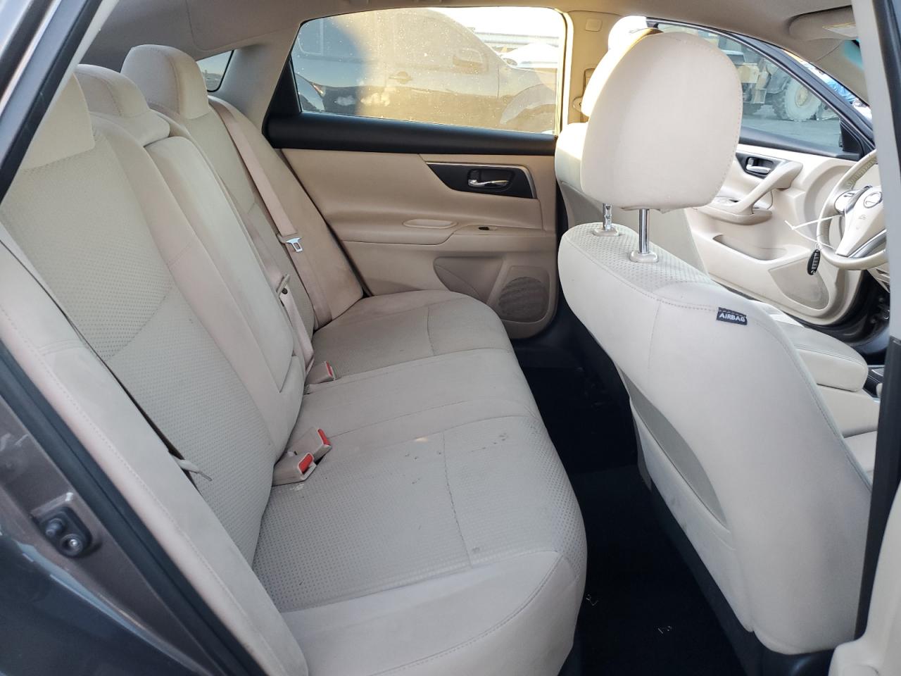 2015 Nissan Altima - Image 11