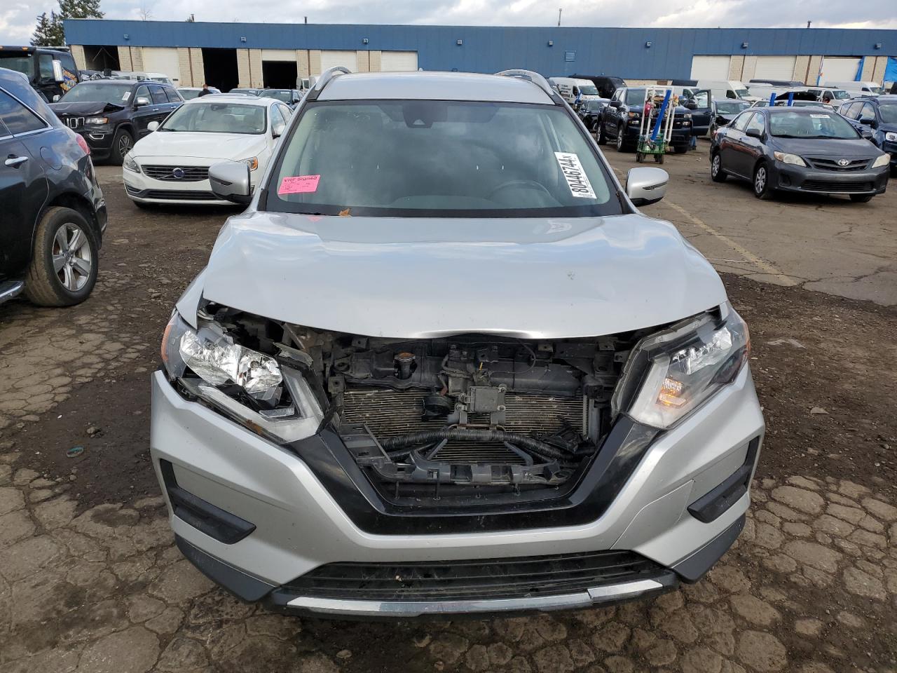 2020 Nissan Rogue - Image 5