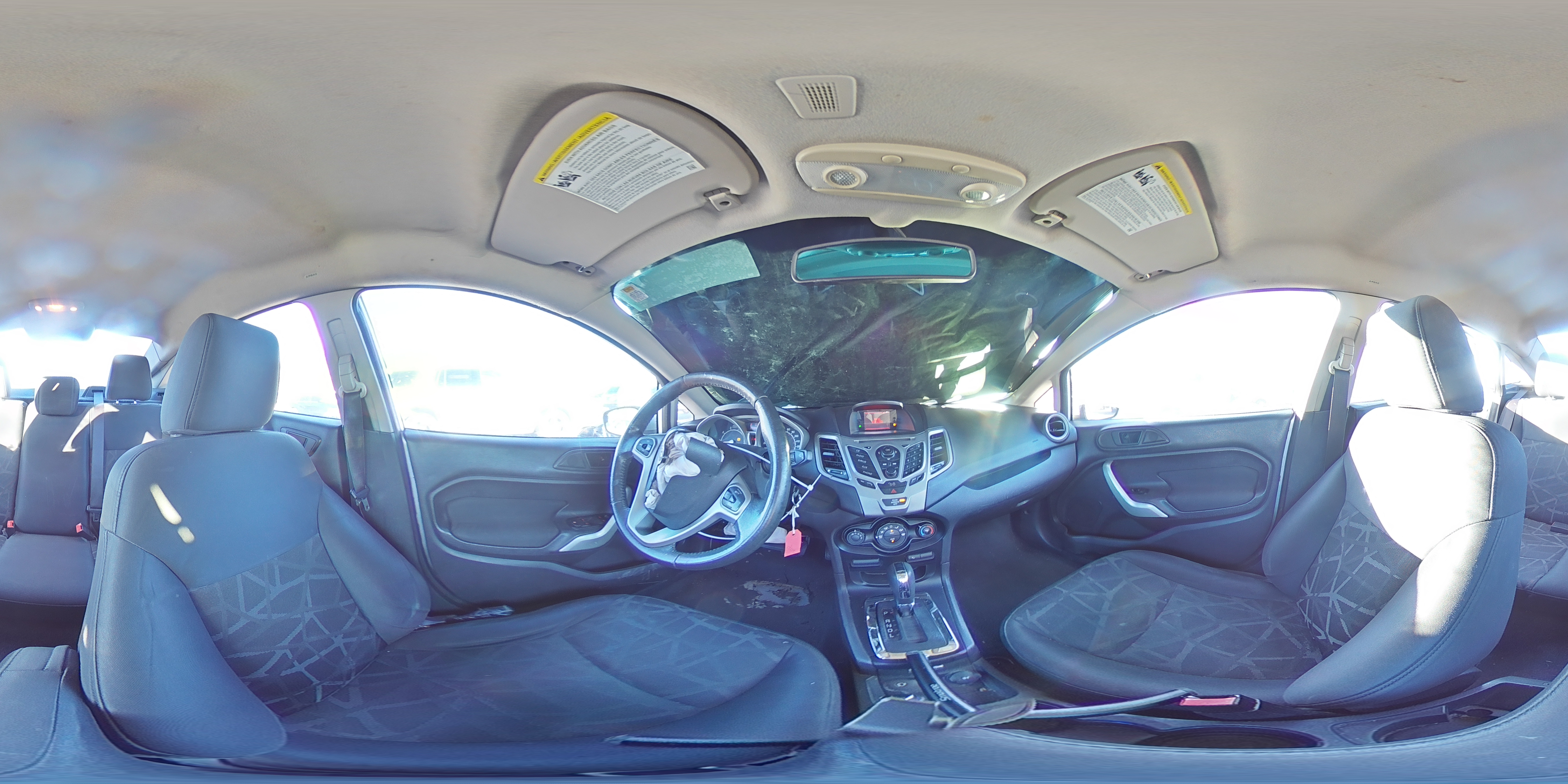 2012 Ford Fiesta - Image 12