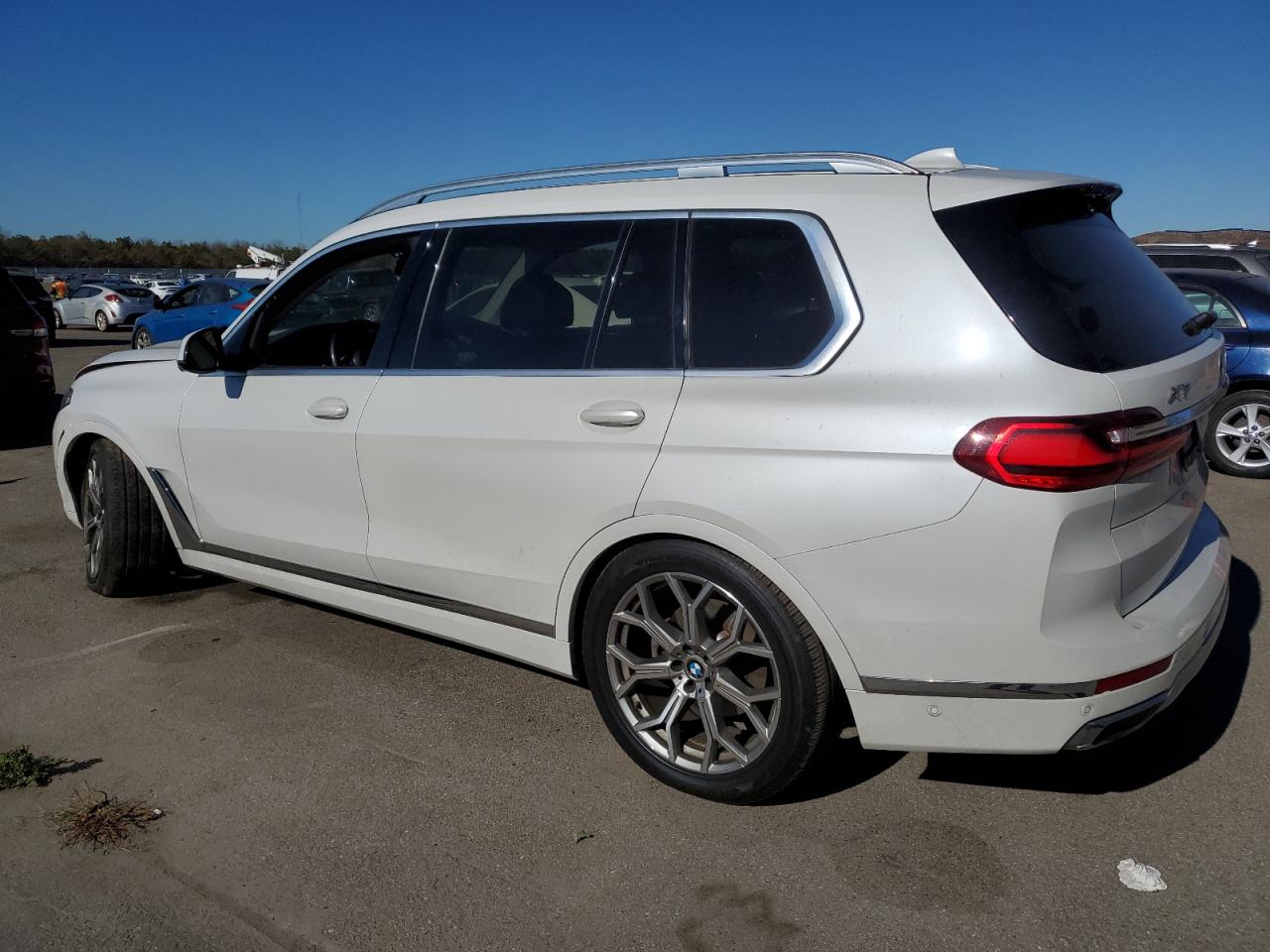 2020 BMW X7 - Image 2