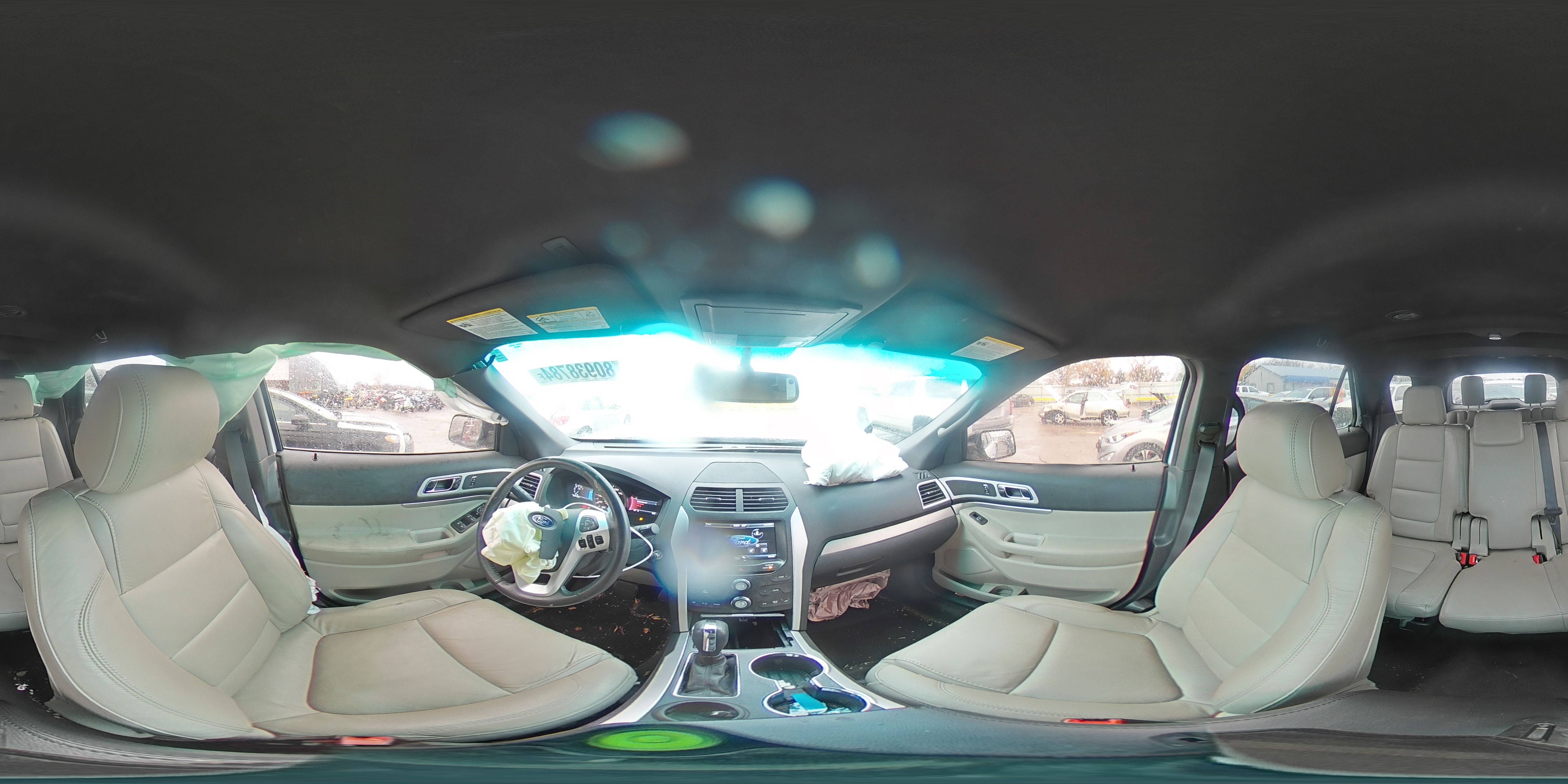 2015 Ford Explorer - Image 13
