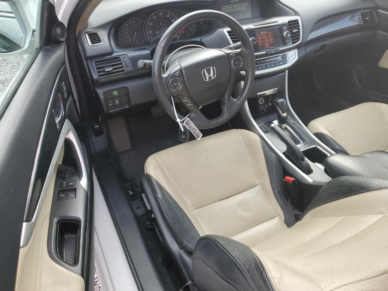 2015 Honda Accord - Image 8