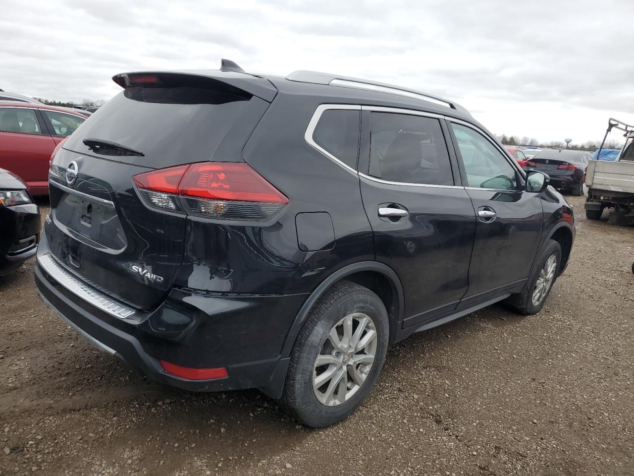 2018 Nissan Rogue - Image 3