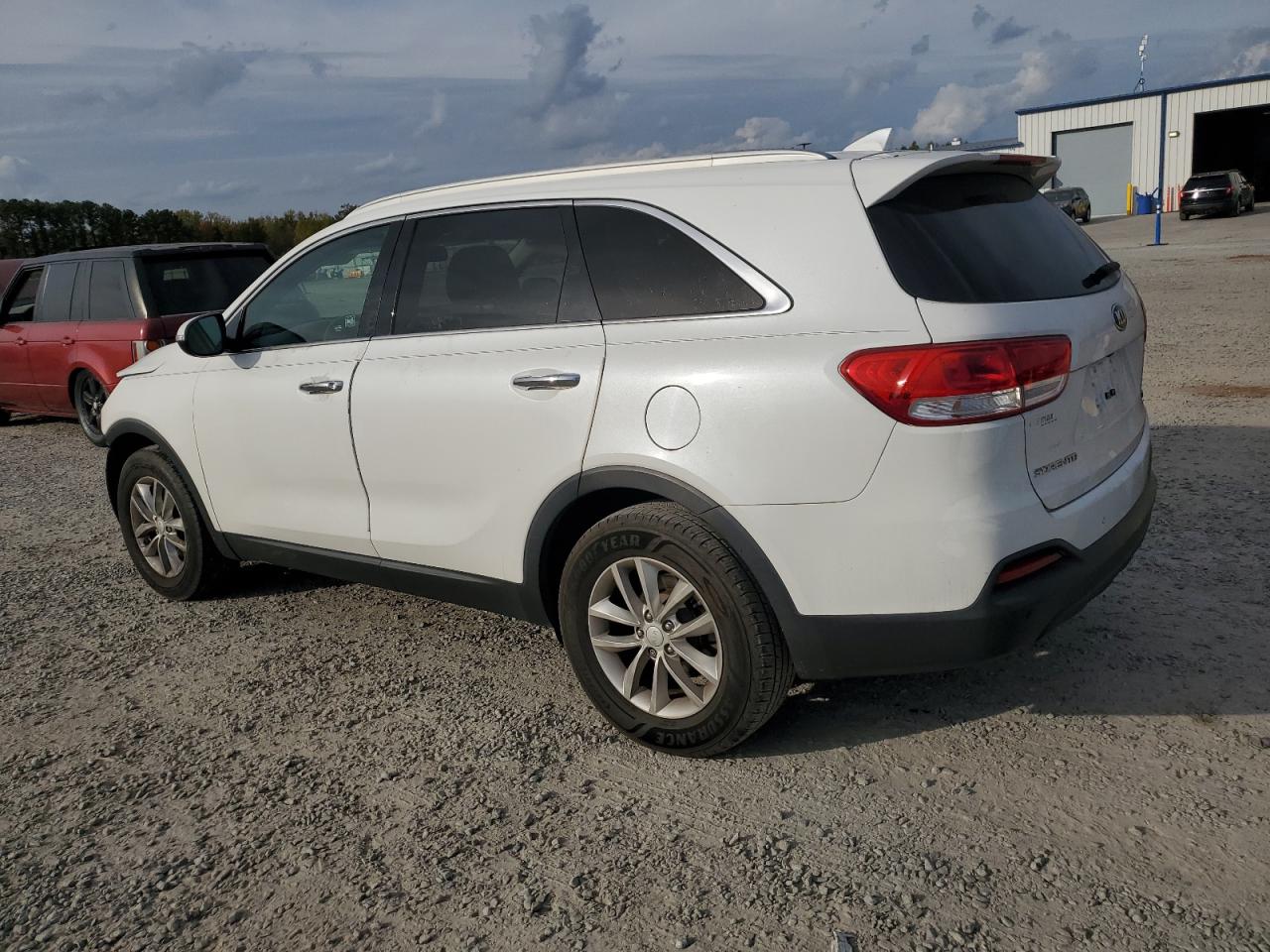 2016 Kia Sorento - Image 2
