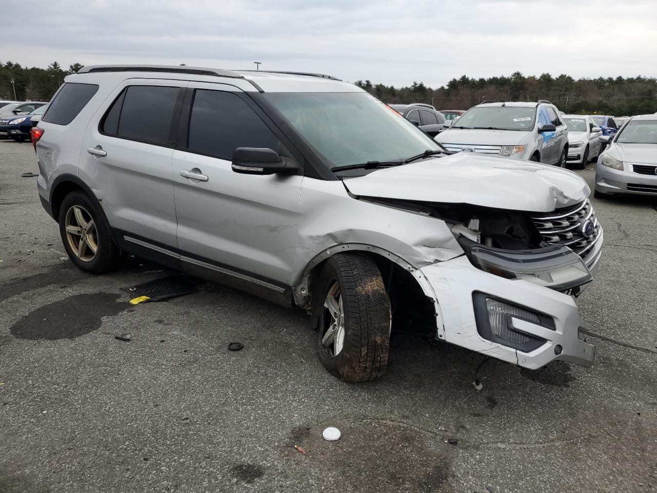 2016 Ford Explorer - Image 4