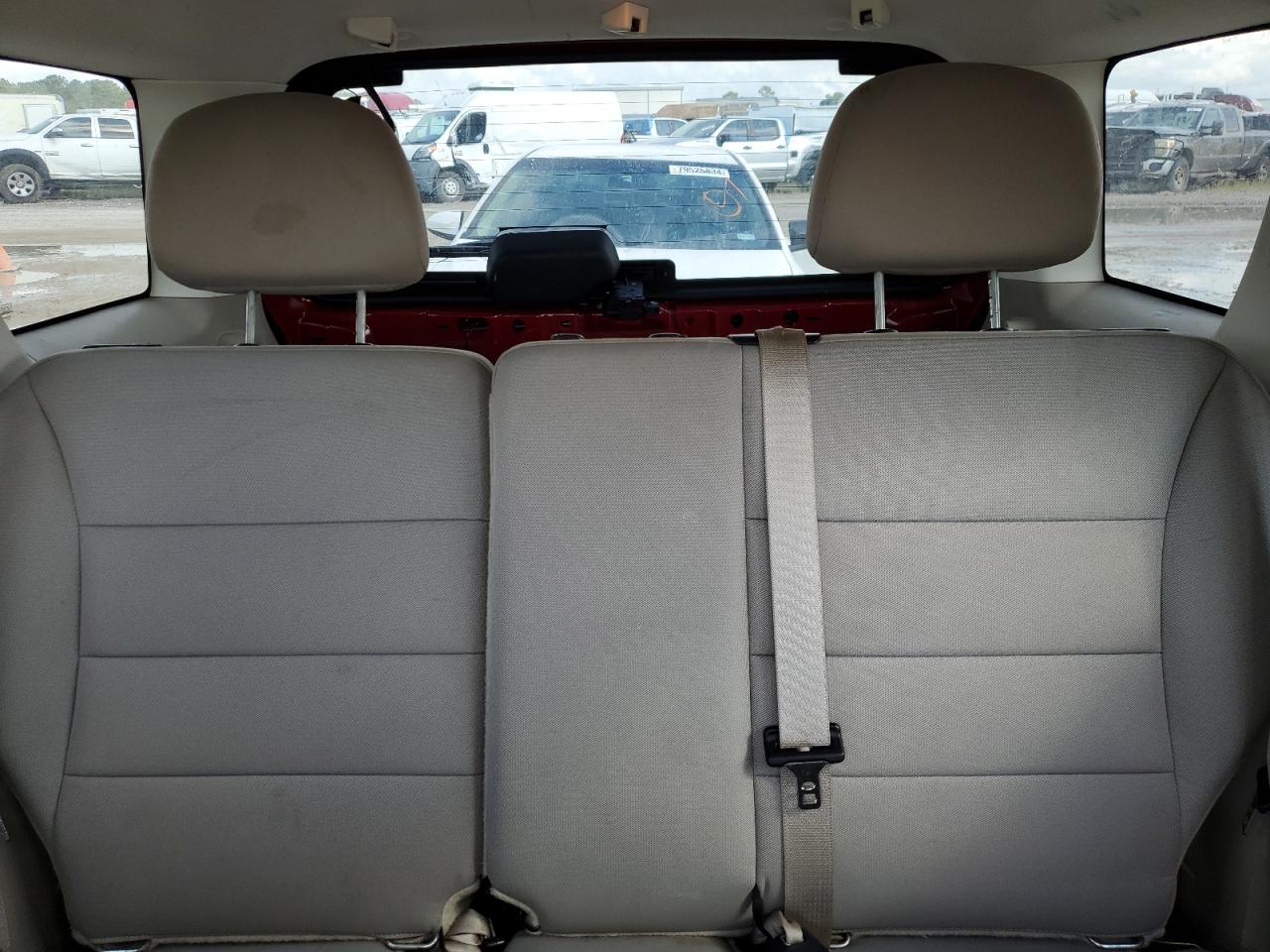 2011 Ford Escape - Image 10