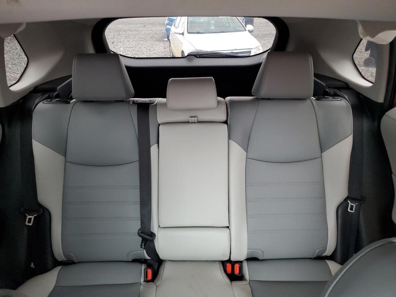 2023 Toyota RAV 4 - Image 10