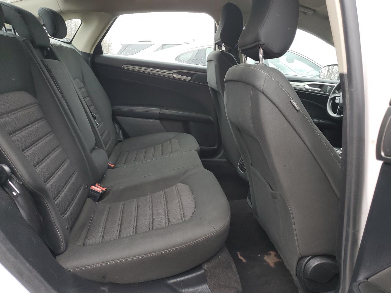 2020 Ford Fusion - Image 10