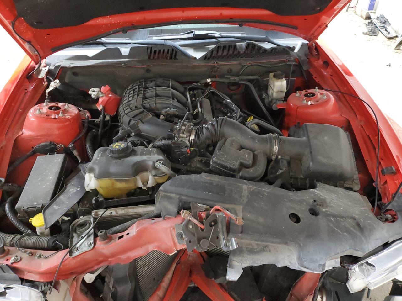 2011 Ford Mustang - Image 11