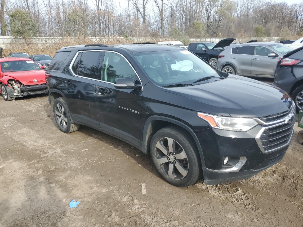 VIN 1GNERHKW6JJ163637 2018 CHEVROLET TRAVERSE no.4