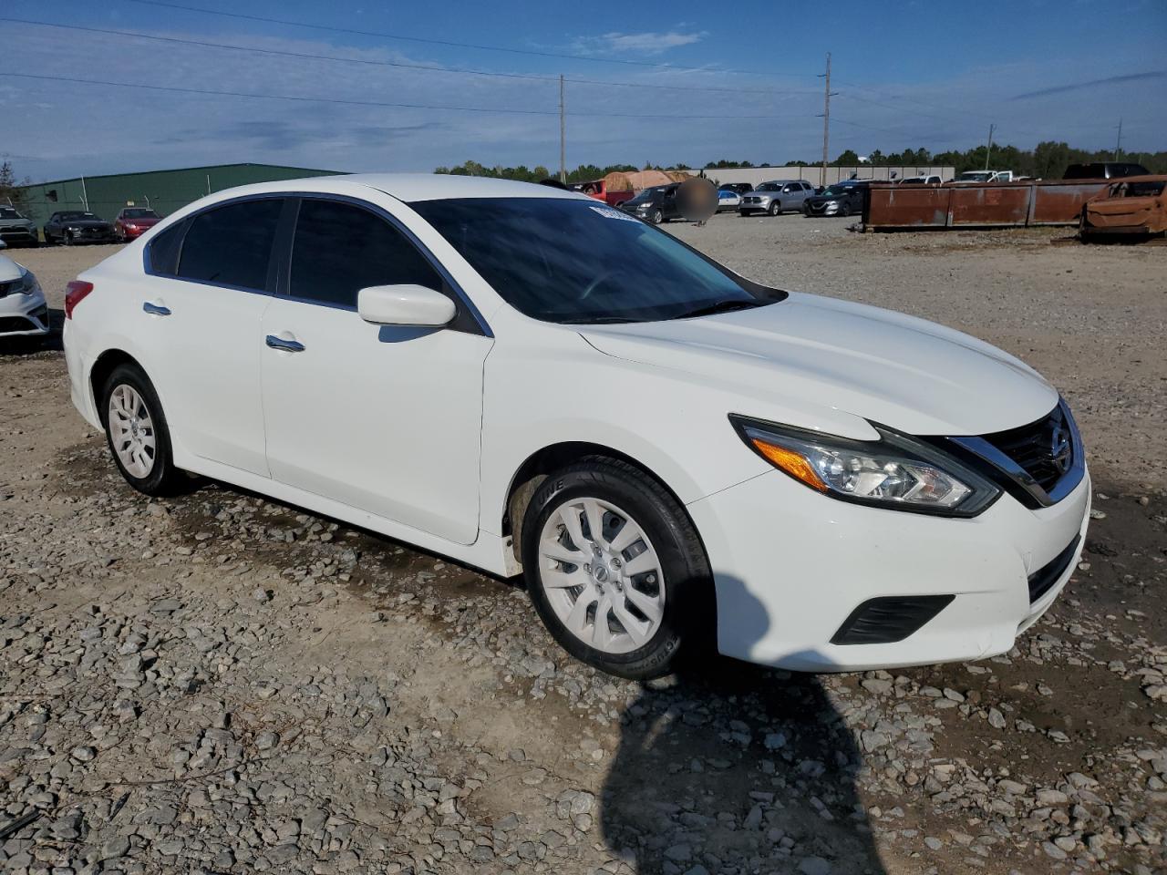 2018 Nissan Altima - Image 4