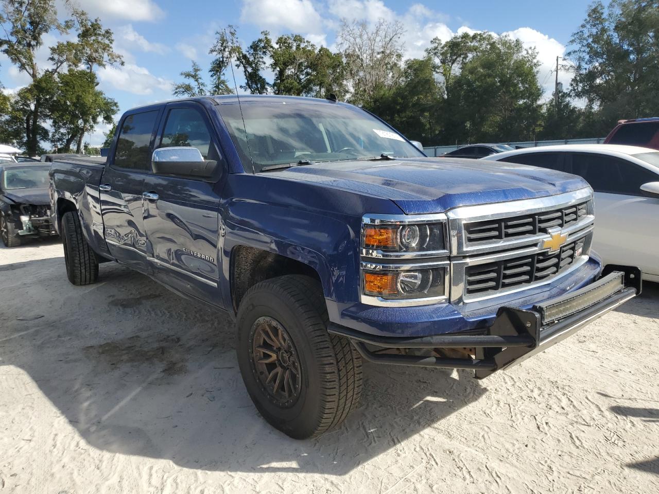 2014 Chevrolet Silverado - Image 4