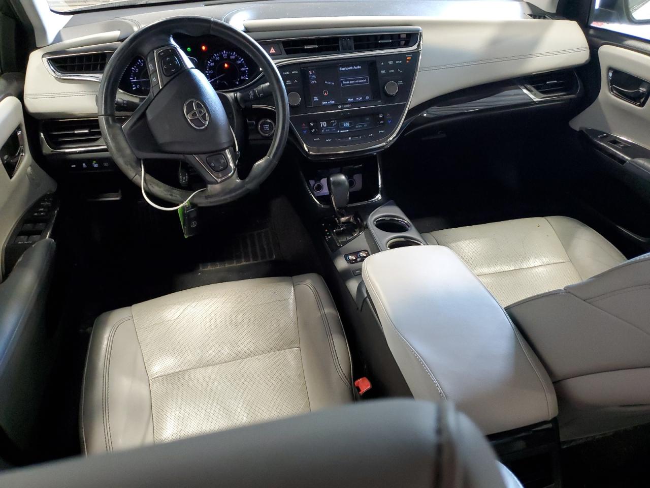 2014 Toyota Avalon - Image 8