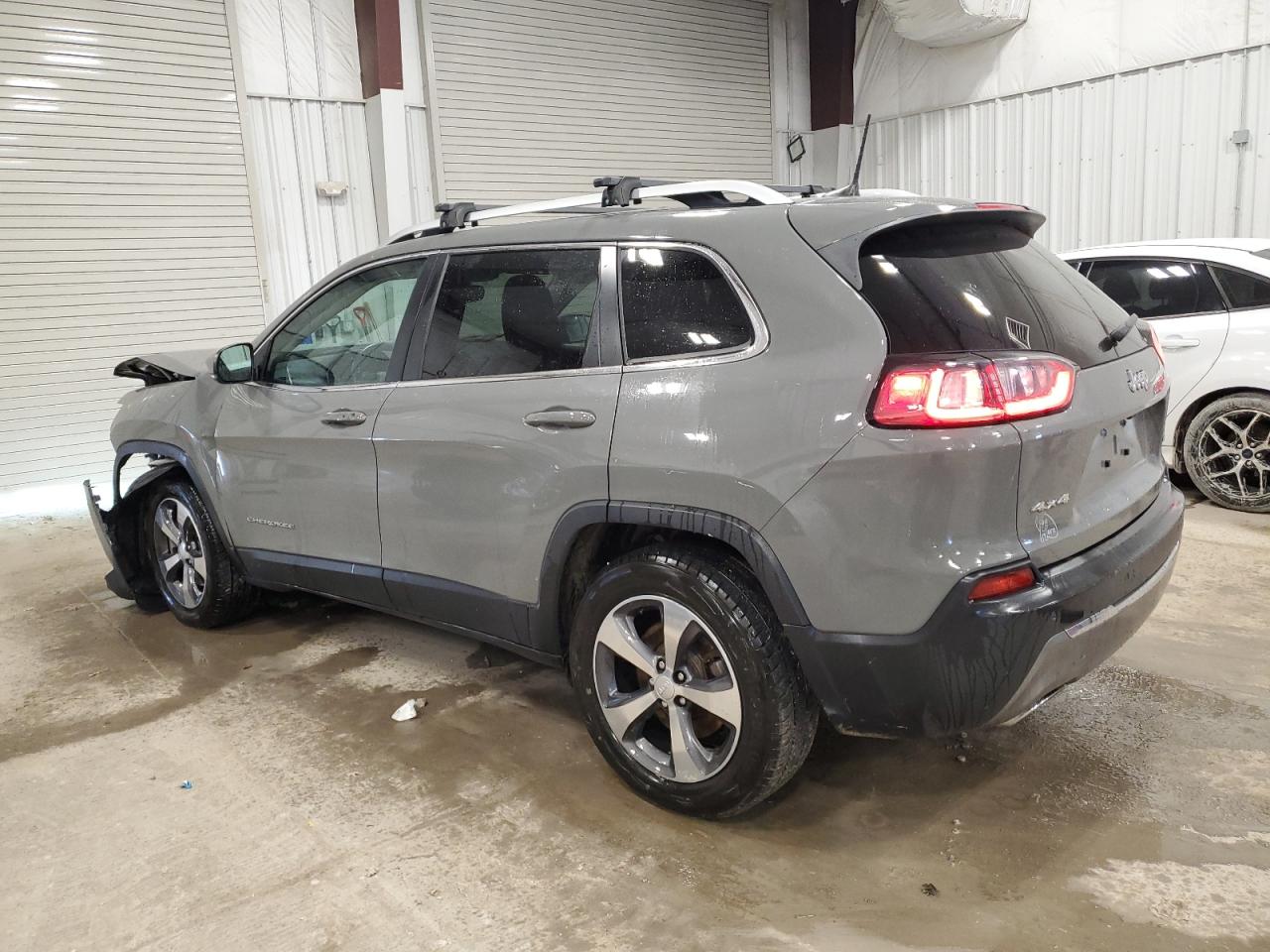 2019 Jeep Grand Cherokee - Image 2