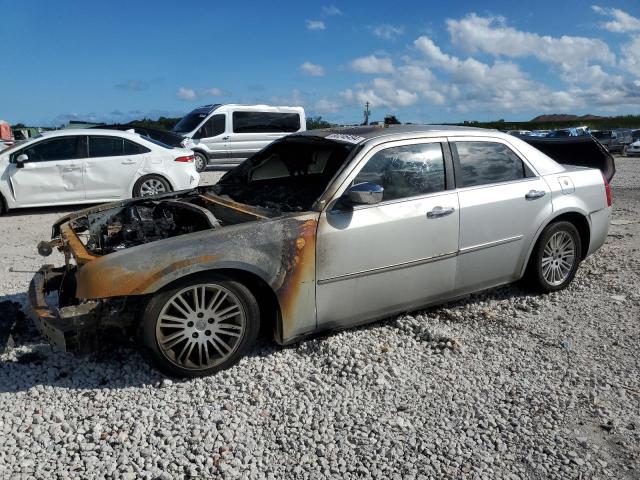 2010 Chrysler 300 Touring na sprzedaż w West Palm Beach, FL - Burn - Engine