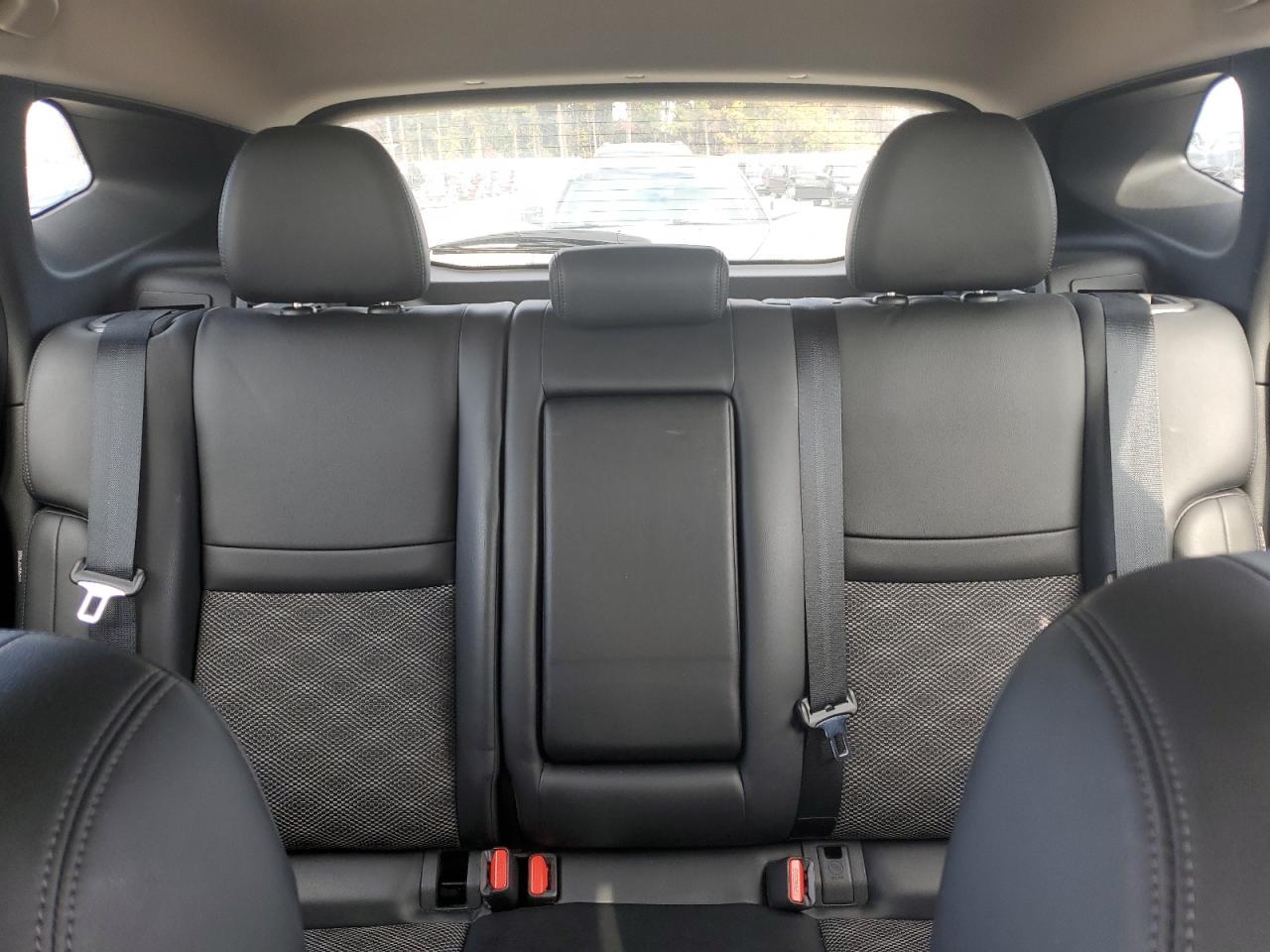 2020 Nissan Rogue - Image 10