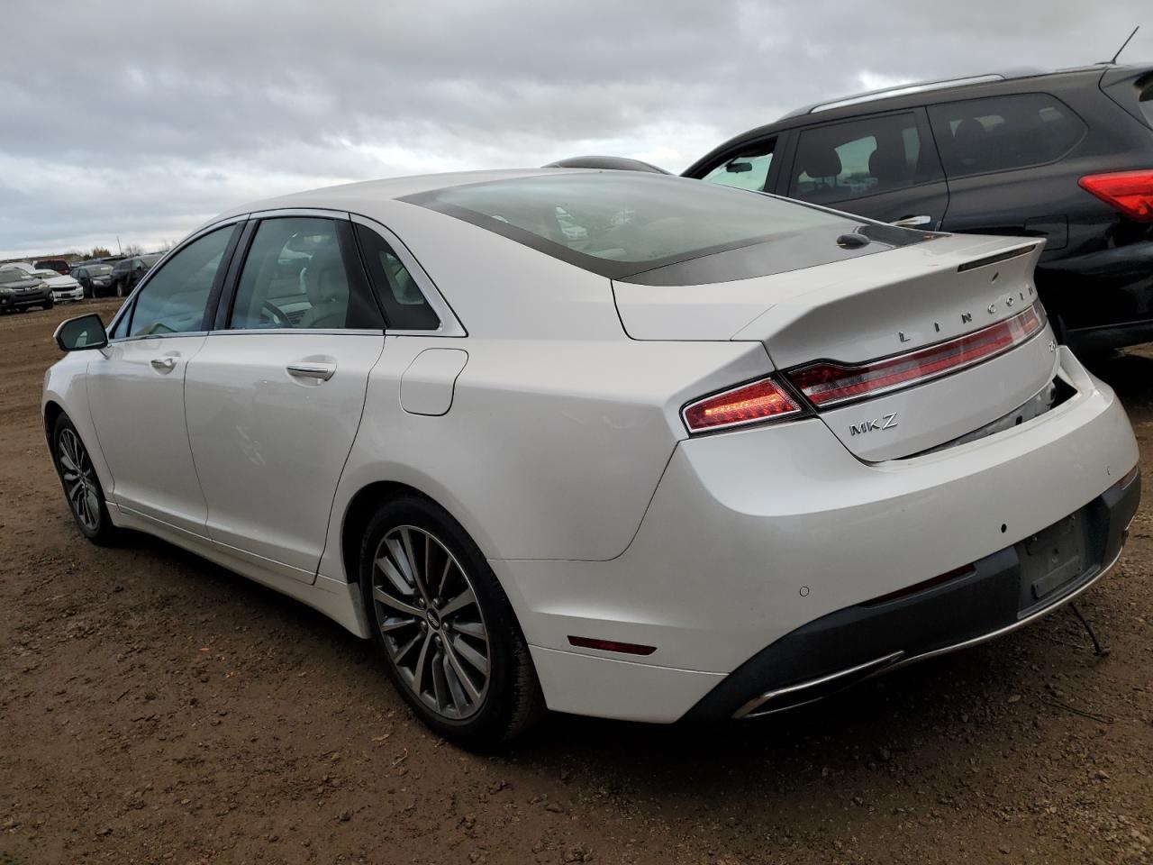 VIN 3LN6L5A95KR609160 2019 LINCOLN MKZ no.2