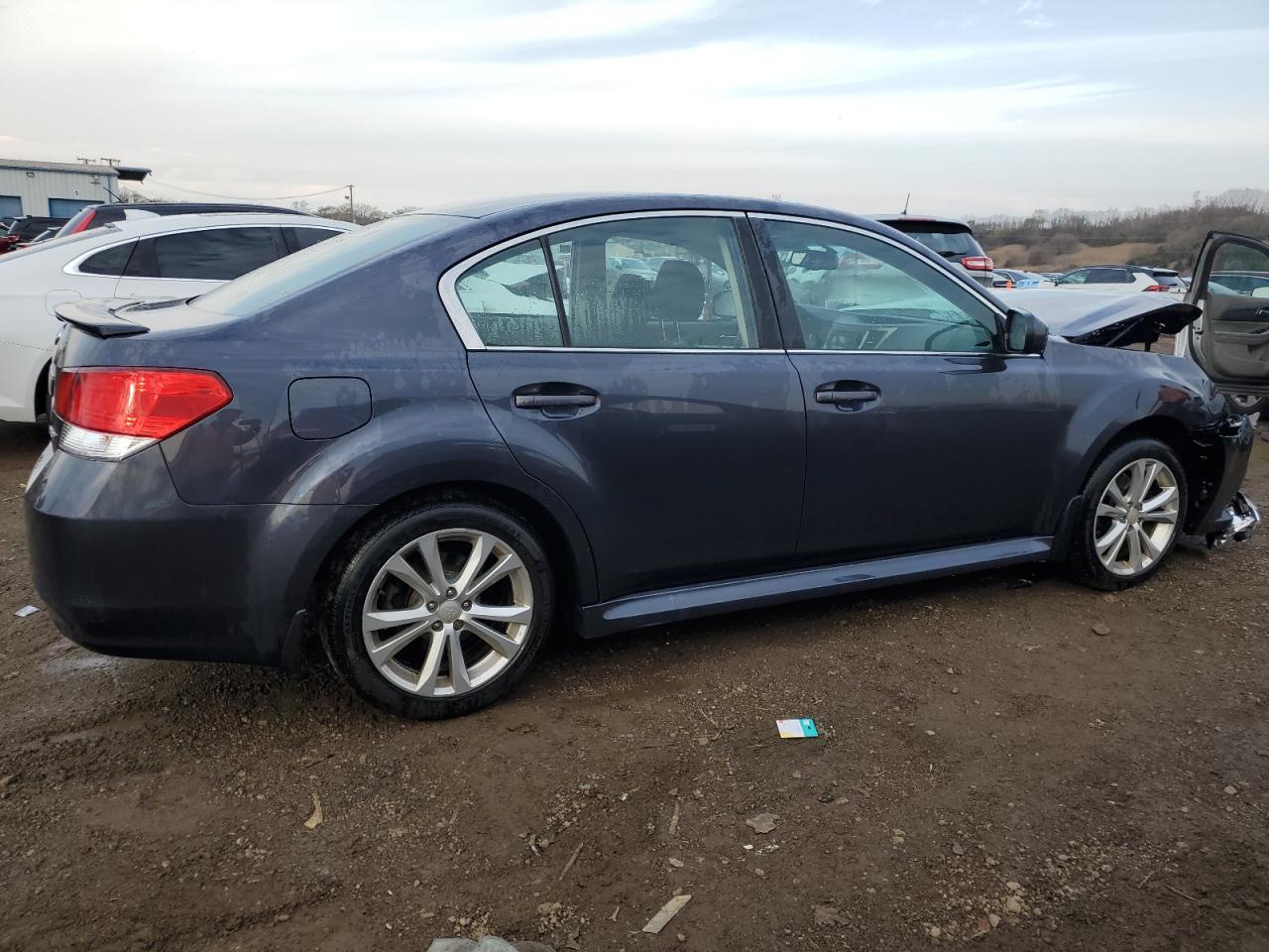 VIN 4S3BMCC6XD3043330 2013 SUBARU LEGACY no.3