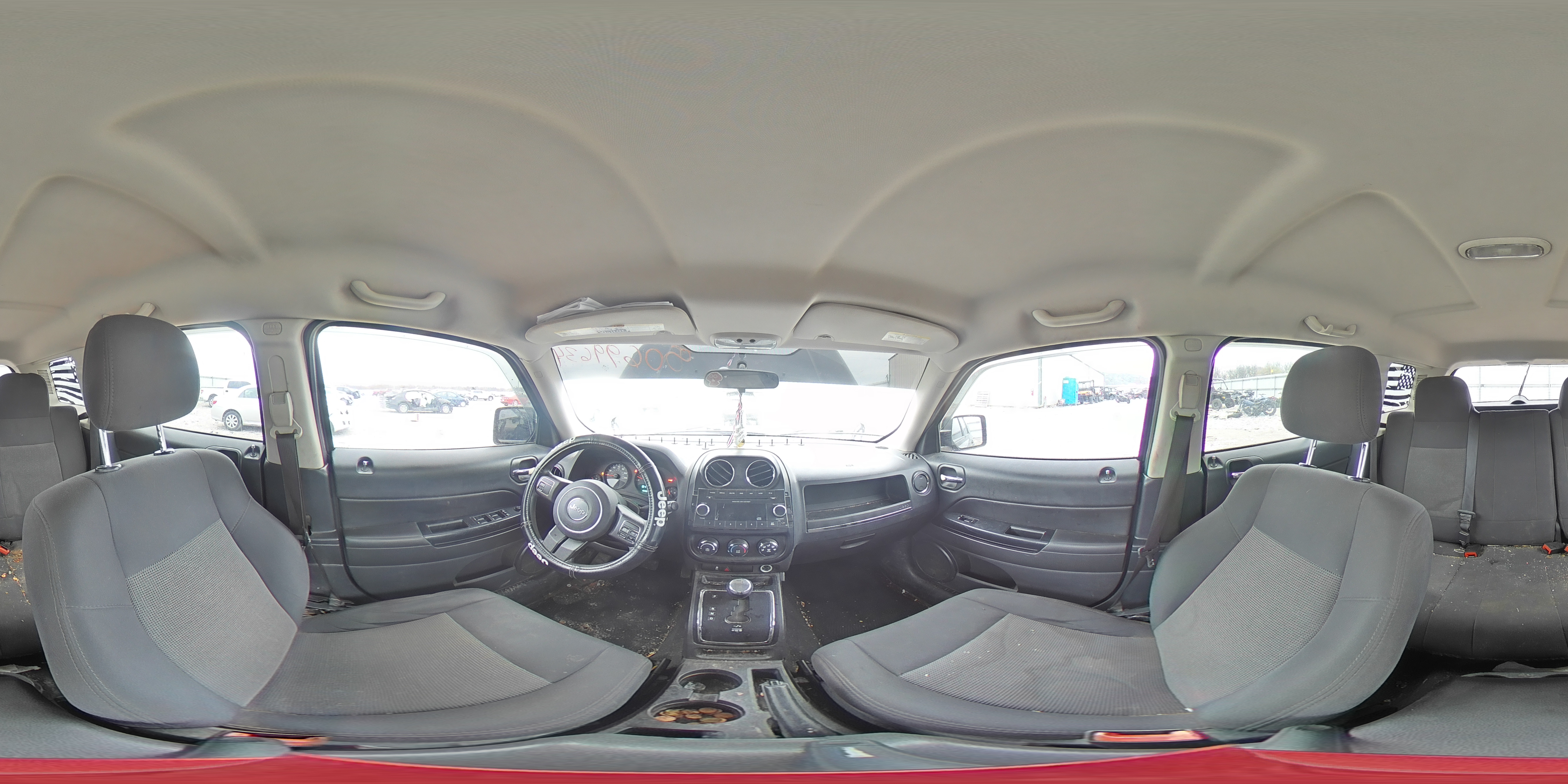 2012 Jeep Liberty (Patriot) - Image 14