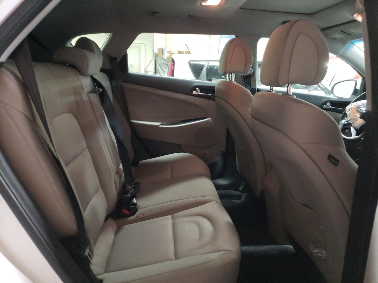 2016 Hyundai Tucson - Image 10