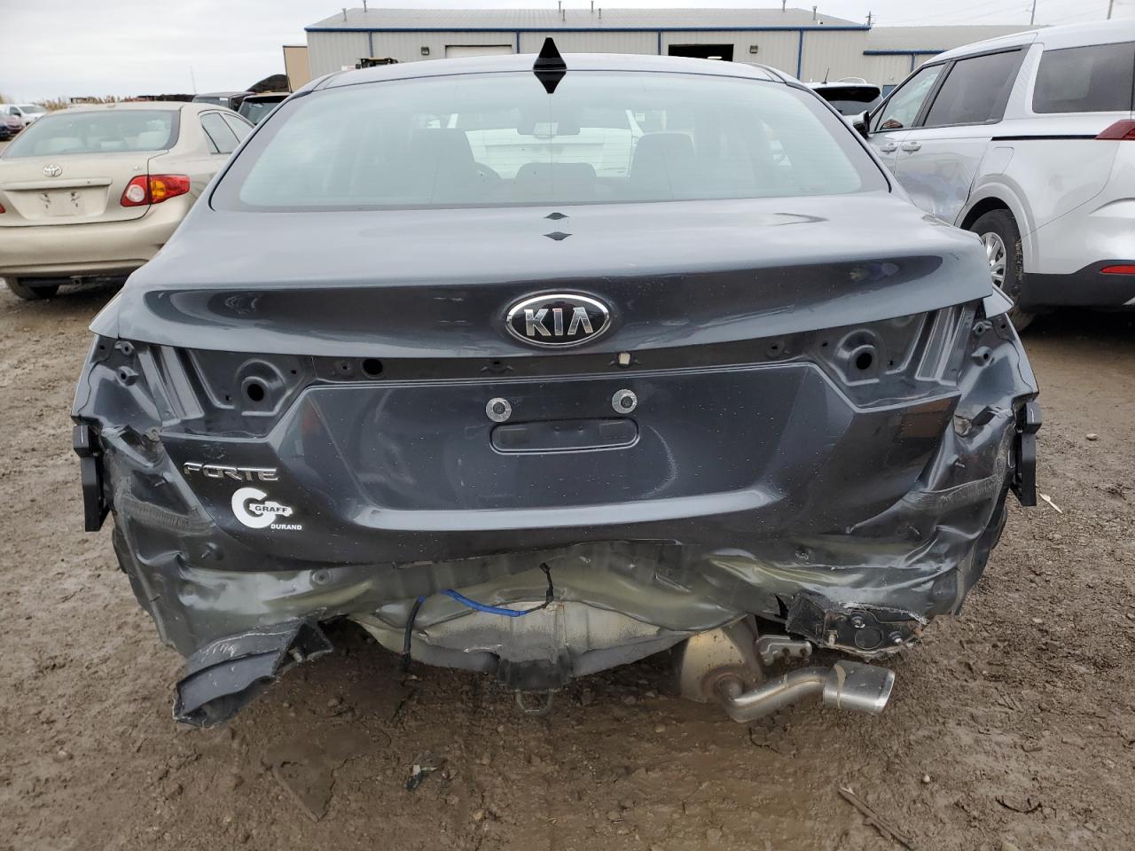 2019 Kia Forte - Image 6