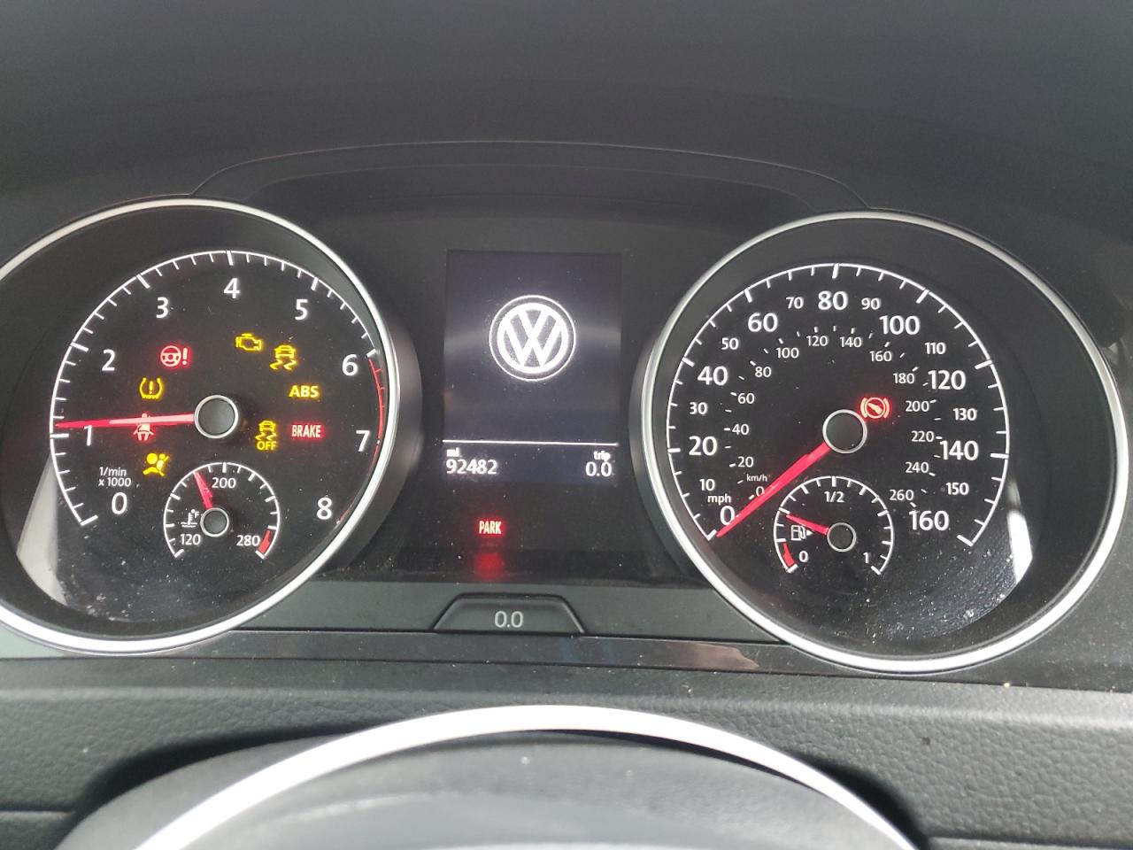 2019 Volkswagen Golf - Image 9